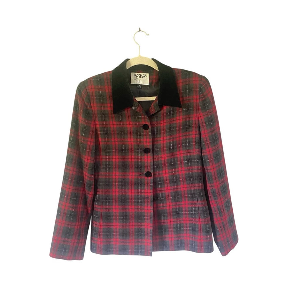 Kasper vintage tartan women’s jacket size 8 velvet collar dark academia preppy